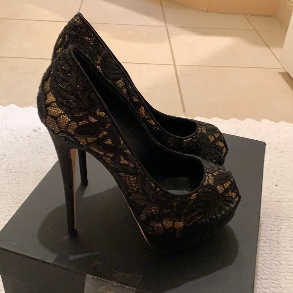 New Giuseppe Zanotti Black Gold Sharon Pumps 36.5